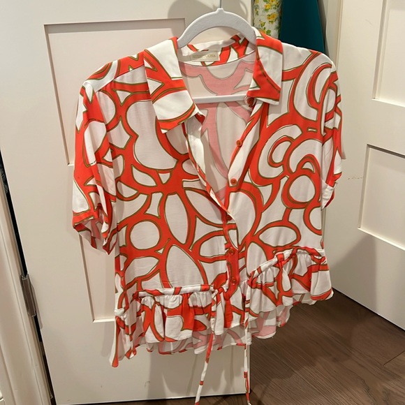 A blouse, very good condition worn once. - Picture 1 of 1